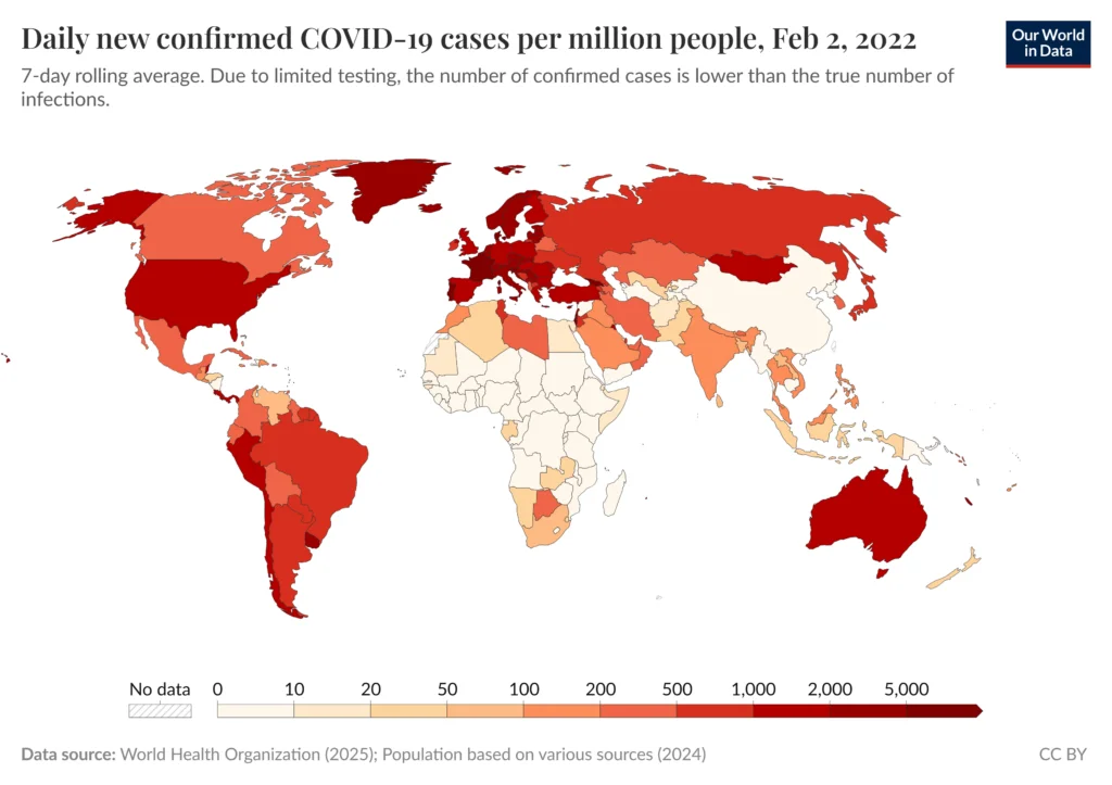 We fell ill in waves – confirmed COVID-19 cases per million people (weekly average), data as of February 2, 2022.