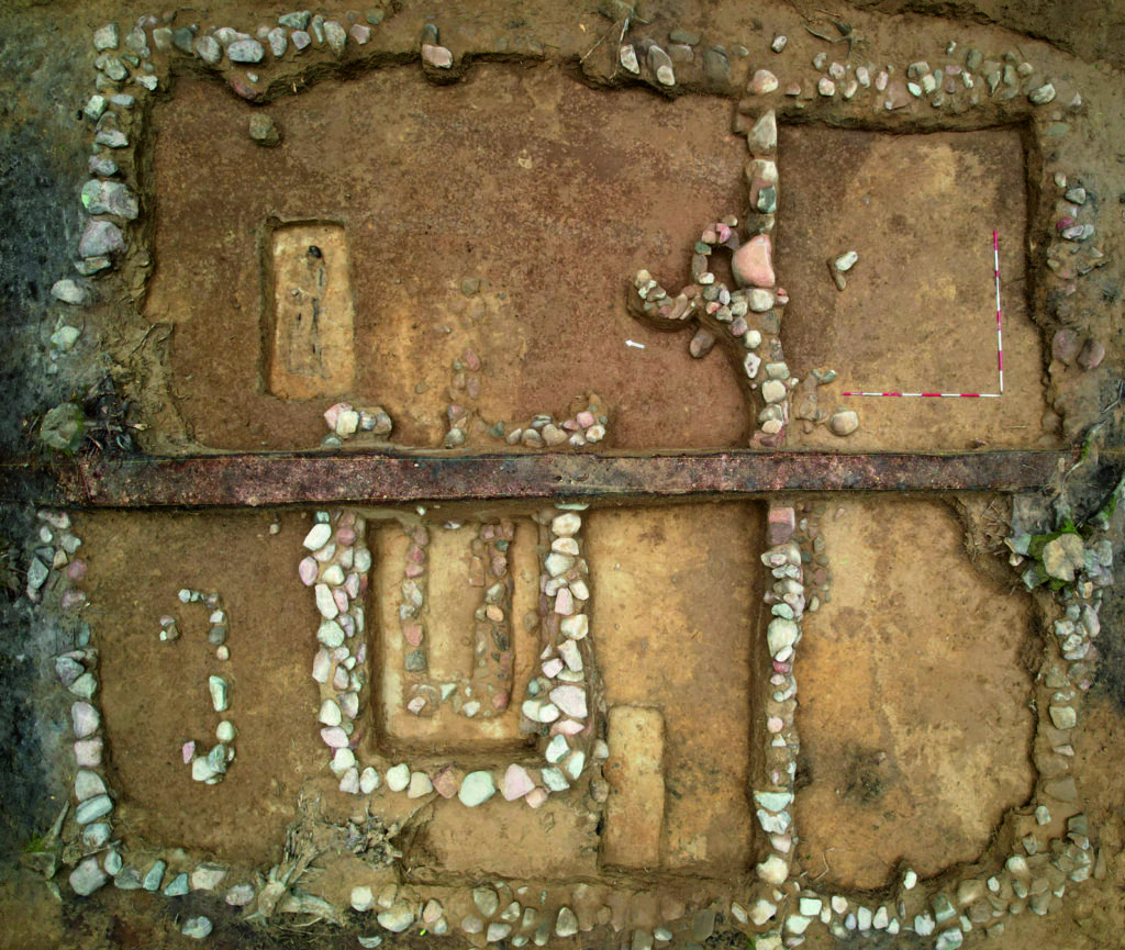 Burial mound K8 with visible graves. 