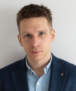 dr_Piotr_Lewulis_kadr