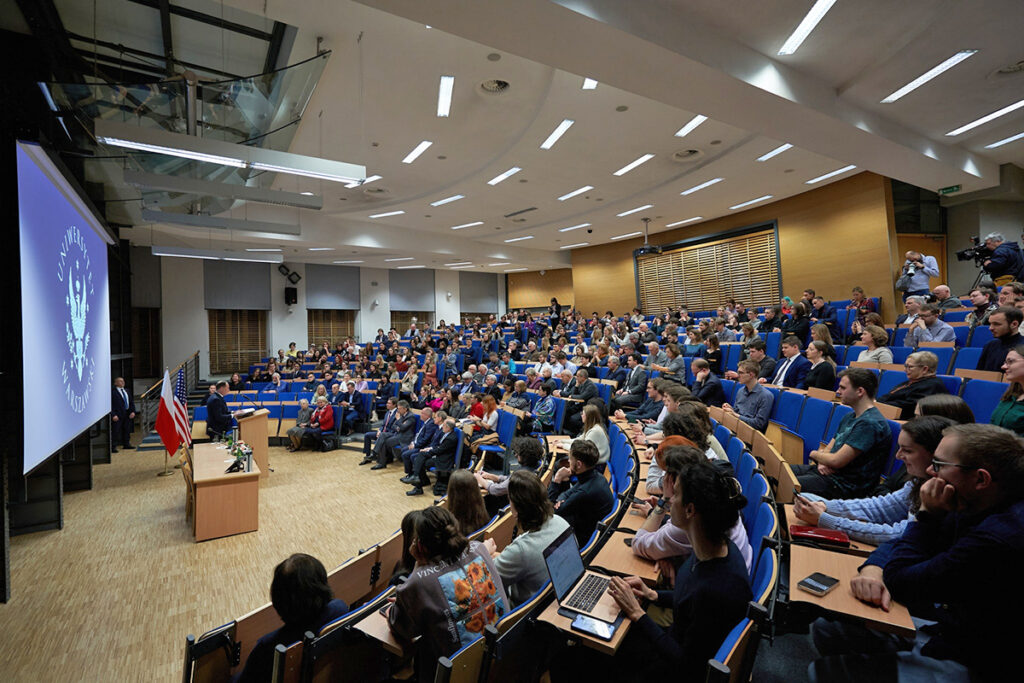 Sztuczna inteligencja i zdobywanie wiedzy. AI wc...