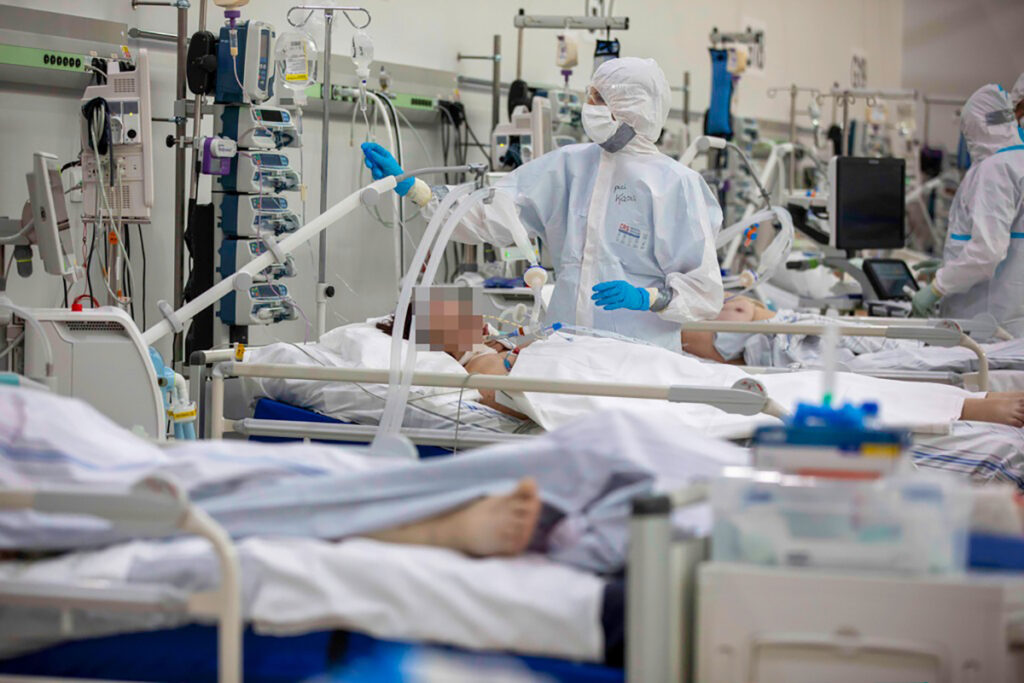 Pandemia w symulacji. Jak matematyka pomogła pla...