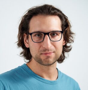 dr_Michal_Parniak_kadr