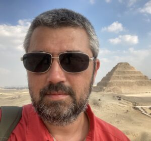 prof_Kamil_Kuraszkiewicz_kadr