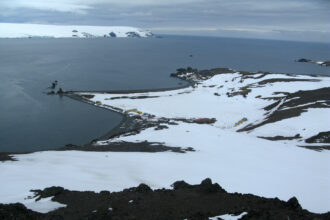 1_Stacja_wiosna_widok_z_Point_Thomas_