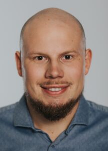 mgr_inz_Karol_Niedzielewski_kadr