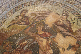 1a-Nea-Pafos-Theseus_upper