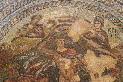 1a-Nea-Pafos-Theseus_upper