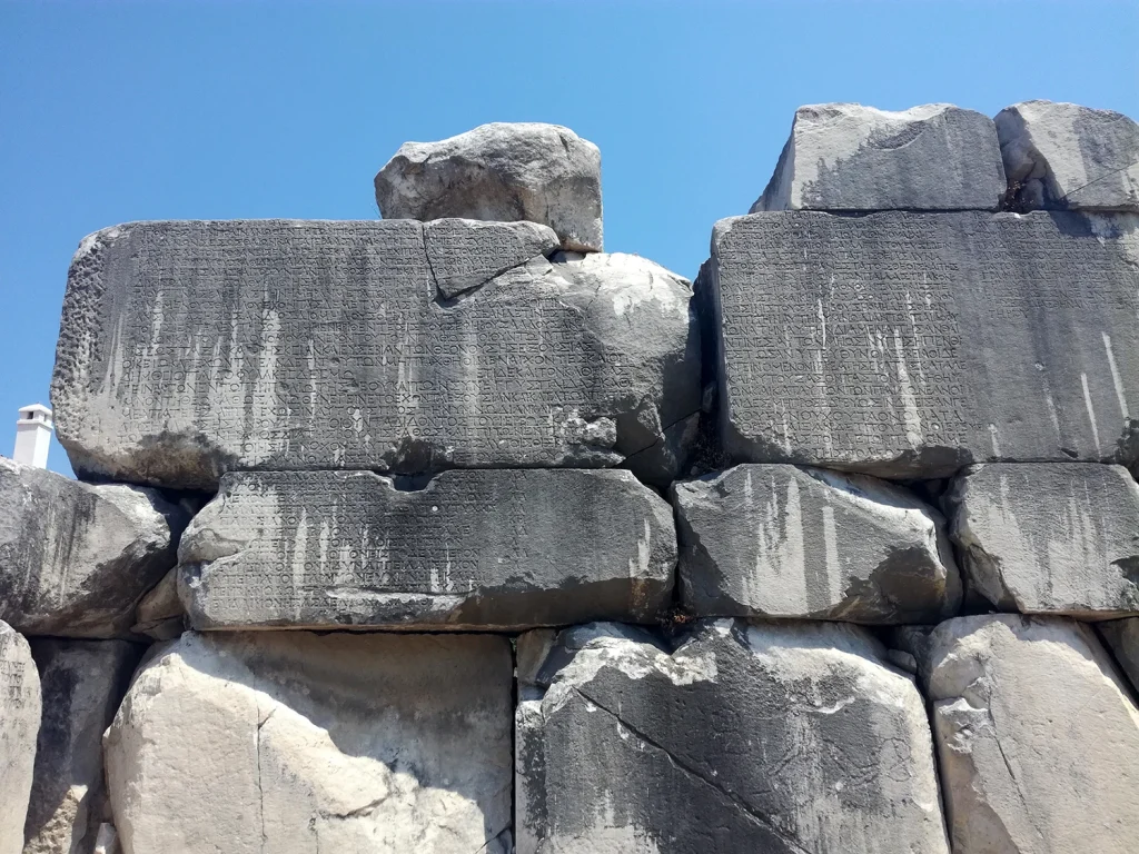 
Stratonikeia-3-bouleuterion