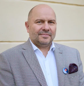 prof.-Jacek-Jemielity